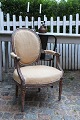 K&Co. 
præsenterer: 

Et par 
fransk 1700 
tals ( ca. 1780 
) Louis XVI 
armstole med 
rest af gråblå 
original 
farve...