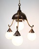 3-armet 
Lysekrone - 
Bruneret 
Messing & 
Opalglas Kugler 
– ...