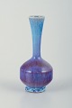 L'Art 
præsenterer: 

Berndt 
Friberg, vase 
af stentøj, 
studio hand for 
Gustavsberg. 
Aniara glasur.