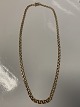 Antik Huset 
præsenterer: 

Bismark-
halskæde i 14 
karat guld, med 
forløb Længde 
46 cm.