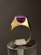 14 carat gold ring  with amethyst