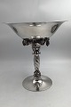 Danam Antik 
præsenterer: 

Georg 
Jensen Sterling 
Sølv Stor 
Drueopsats / 
Drueskål No. 
264 A 
(1933-1944)