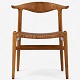 Roxy Klassik 
præsenterer: 

Hans J. 
Wegner / 
Johannes 
Hansen.
JH 505 - 
'Kohornstol' i 
patineret 
egetræ med ...
