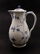 Middelfart 
Antik presents: 
Royal 
Copenhagen 
Chocolate jug 
1/31