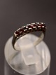 Sterling silver 
ring with 
garnets