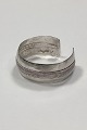 Moderne åben 
Armring i 
Sterling Sølv 
No. 244