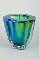 L'Art 
præsenterer: 
Göran 
Wärff for Kosta 
Boda
Vase, 
1970’erne.