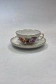 Danam Antik 
præsenterer: 
Royal 
Copenhagen Fuld 
Saksisk Blomst 
Tekop No. 1551