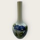 Moster Olga - 
Antik og Design 
præsenterer: 
Royal 
Copenhagen
Vase
#790 / 43B
*250kr