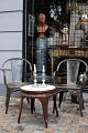 K&Co. 
præsenterer: 
Klassisk 
fransk Tolix 
stol med armlæn 
i afsyret, 
poleret og 
lakeret 
metal...