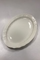Danam Antik præsenterer: Royal Copenhagen Josephine Creme Ovalt Fad No. 1558
