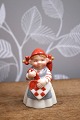 K&Co. præsenterer: Royal Copenhagen Pixie nisse i porcelæn , nr.761.Pige med julehjerte.