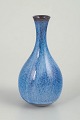 L'Art præsenterer: Gunnar Nylund for Rörstrand, miniature vase.