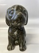 Antik Huset præsenterer: Johgus, Figur hund, Bornholmsk keramik.Højde 12,5 cm.