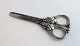 Lundin Antique præsenterer: Cohr. Vindruesaks med håndtag af sterling (925). Længde 14 cm.