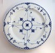 Lundin Antique præsenterer: Royal Copenhagen. Musselmalet Halvblonde. Rundt serveringsfad. Model 540. Diameter ...