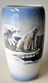Pegasus – Kunst - Antik - Design præsenterer: Royal Copenhagen vase med isbjørn, 4352, 20. årh., København, ...
