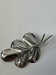 Antik Huset præsenterer: Smuk broche i sterlingsølv. Stemplet 925Mål 6 x 3,2 cm.