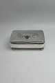 Danam Antik præsenterer: Georg Jensen Sølv Boks på fødder med Grønne Sten No. 83
