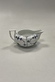 Danam Antik præsenterer: Royal Copenhagen Musselmalet Riflet Flødekande No. 56