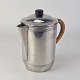 Kinnerup Antik & Porcelæn præsenterer: Just Andersen kaffekande 2117 tin17 cm