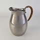 Kinnerup Antik & Porcelæn præsenterer: Just Andersen kande 688 tin13,5 cm