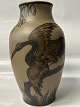 Antik Huset præsenterer: Bornholmsk keramik, Hjorth, Vase motiv Hejren med udbredte vinger.Højde 22,0 cm.