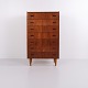 Osted Antik & Design præsenterer: Teak kommode med 7 skuffer dansk design fra 1960’erne