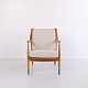 Osted Antik & Design præsenterer: Peter Hvidt & Mølgaard FD 135 Lænestol i Eg og Teak fra France & Daverkosen, ...