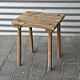 Kinnerup Antik & Porcelæn præsenterer: Gammel træskammel43 cm