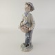 Kinnerup Antik & Porcelæn præsenterer: Lladro FigurDreng med paraply25 cm