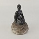 Just Andersen FigurKvinde på sten7 cm