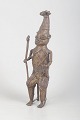 Nigeria, formentlig Edo/Benin-kulturområdet. Bronzefigur forestillende en kriger eller kongelig budbringer.