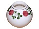 Royal CopenhagenKugleformet hvid vase med rødkløver