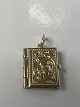 Antik Huset præsenterer: 14 karat guld. Bog.Charms / Vedhæng.Højde 1,7 cm.