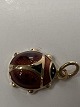 Antik Huset præsenterer: 14 karat guld. Mariehøne med emalje.Charms / Vedhæng.Højde 1,5 cm.