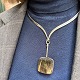 Antik Damgaard-Lauritsen præsenterer: Vivianna Torun Bülow-Hübe for Georg Jensen; Halsring i sterling sølv med ...