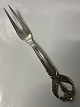 Antik Huset præsenterer: Benedikte Kødgaffel / Stegegaffel sølvplet.Længde 21,1 cm.
