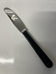 Raadvad middagsknive med sort skæfte 12 stkLængde 20,5 cm.