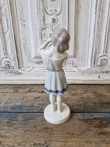 B&G rare Art Nouveau figurine, girl braiding hair no. 1758