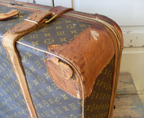 dårlig stof mølle www.Antikvitet.net - Louis Vuitton vintage kuffert