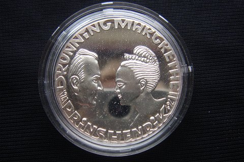 www.Antikvitet.net Jubilæumsmønt * 200 kr * 1992 * Dronning Margrethe ll Og Prins * solgt