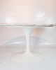 Tulip oval spisebord med marmor top designet af Eero Saarinen i 1957 for Knoll Furniture.5000m2 udstilling.