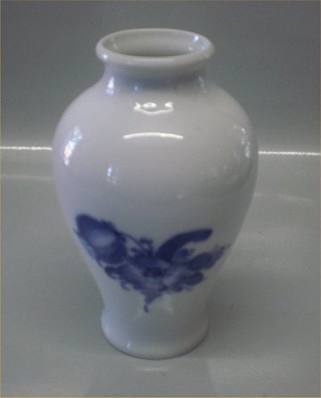 Klosterkælderen - Danish Porcelain Blue Flower braided Tableware * 8259-10  Vase 16.5 cm - Danish Porcelain Blue Flower braided Tableware * 8259-10 Vase  16.5 cm