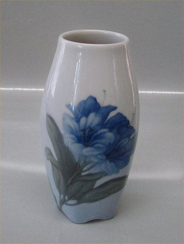 Ødelæggelse give krænkelse Klosterkælderen - Royal Copenhagen 845-238 Footed vase with blue flower 17  cm painter 79 (1923-193 - Royal Copenhagen 845-238 Footed vase with blue  flower 17 cm painter 79 (1923-193