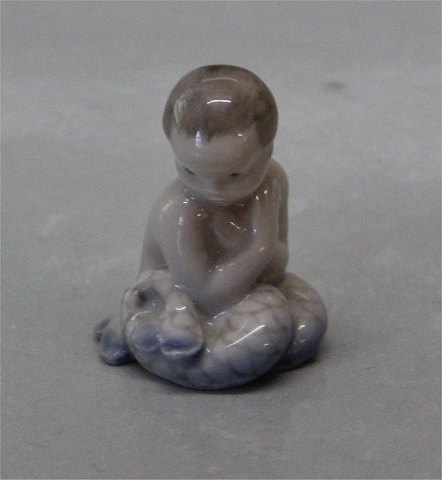 コペンハーゲン　人形 Klosterkælderen - Royal Copenhagen figurine * 2313 RC Mermaid V