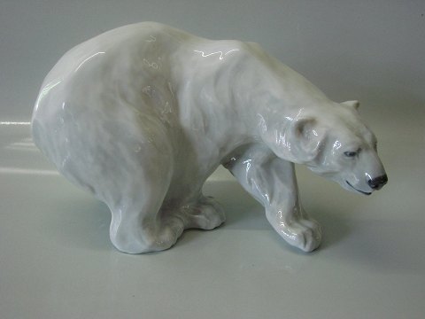 Klosterkælderen - Royal Copenhagen figurine 1137 RC Polar bear
