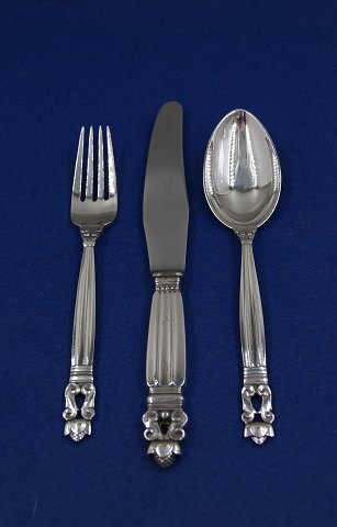 KAD ringen Acorn Georg Jensen Danish solid silver flatware. Settings luncheon cutlery of 3 Acorn Georg Jensen Danish solid silver flatware. Settings luncheon cutlery of 3