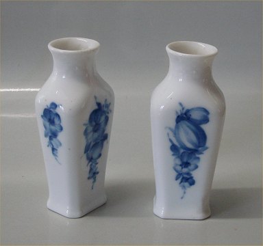 Klosterkælderen - Danish Porcelain Blue Flower braided Tableware 8256-10  Bud vases 13 cm * - Danish Porcelain Blue Flower braided Tableware 8256-10  Bud vases 13 cm *
