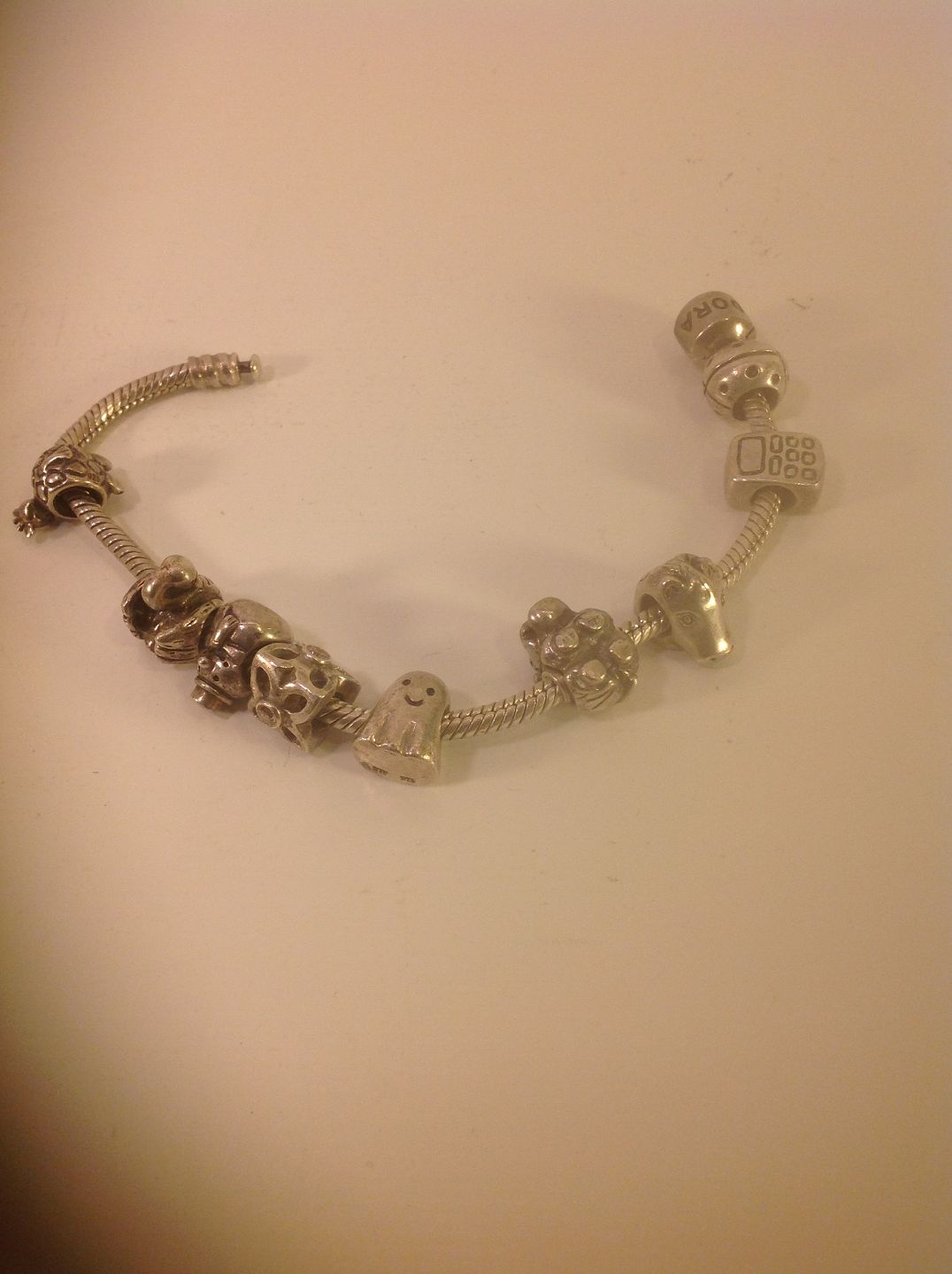 www.Antikvitet.net - Pandora Armbånd * sterling sølv 925s 6 stk charmes : marehøne , hest, flod hes